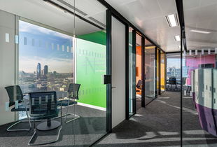 時尚辦公網(wǎng) 辦公設(shè)計 設(shè)計欣賞 處處皆景皆入畫 英國咨詢公司interim partners倫敦辦公設(shè)計欣賞